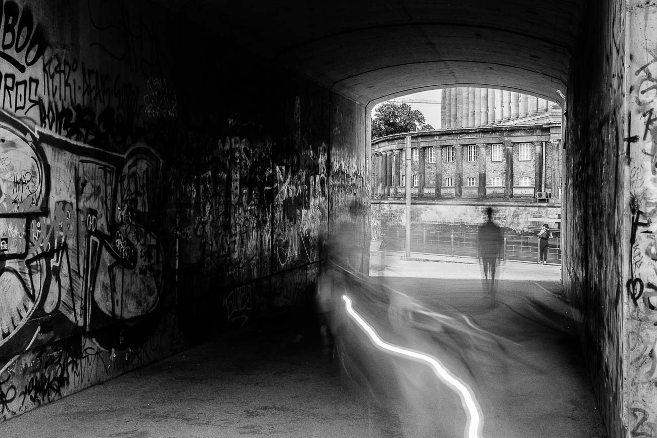 street photography blur Martin U Waltz