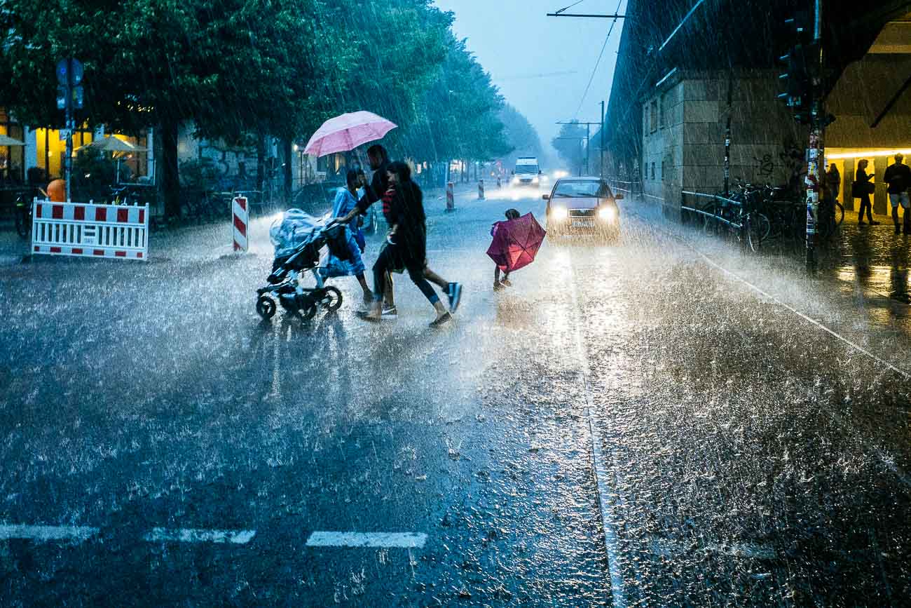 Street Photography Berlin Rain Martin U Waltz