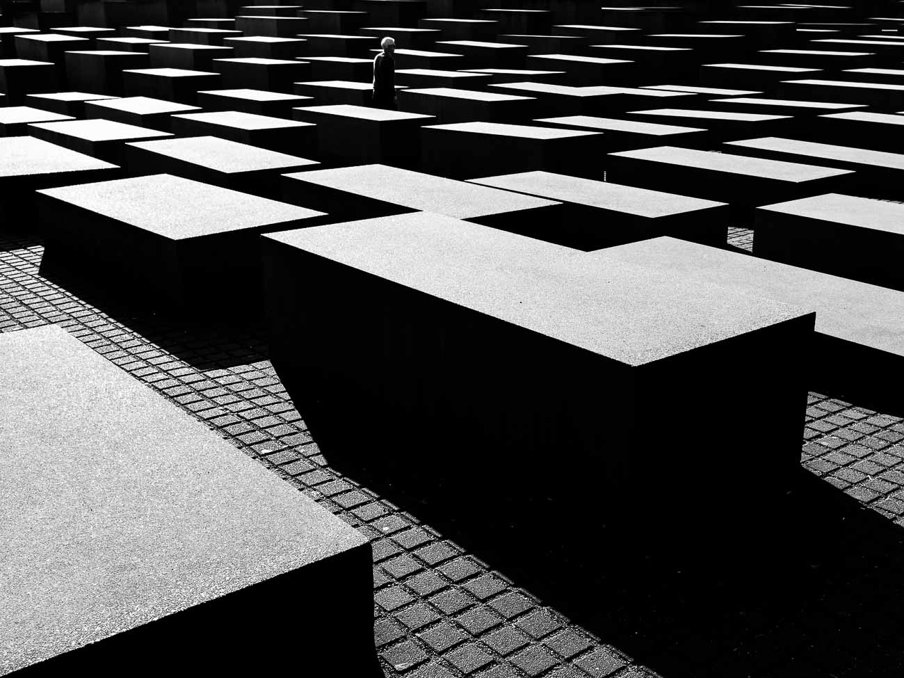 holocaust memorial berlin Martin U Waltz street photography